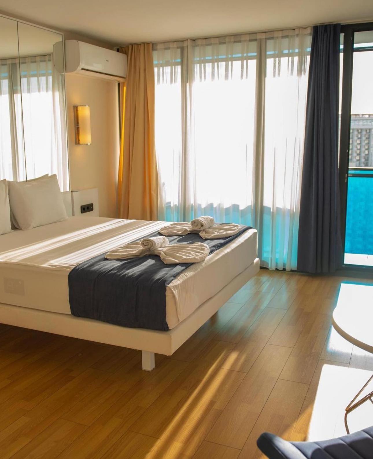 Luxury Panorama Sea View Apartment & Central Batumi Exterior photo